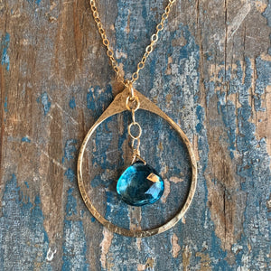 Lia Necklace / Blue