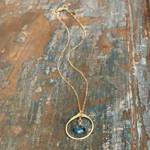Lia Necklace / Blue