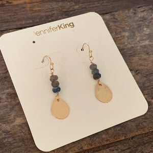 Quest Earrings / Teardrop • Grey
