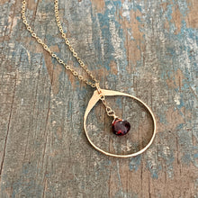 Lia Necklace / Garnet
