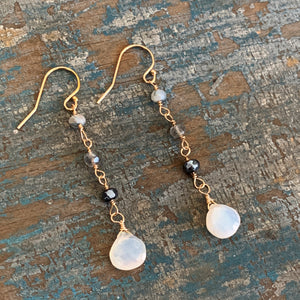 Miranda Earrings / White