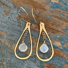 Mini Mirage Earrings / Quartz