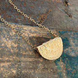 Clara Necklace
