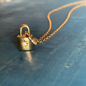 Starburst Padlock Pendant / Gold
