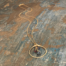 Mini Cali Necklace / Grey